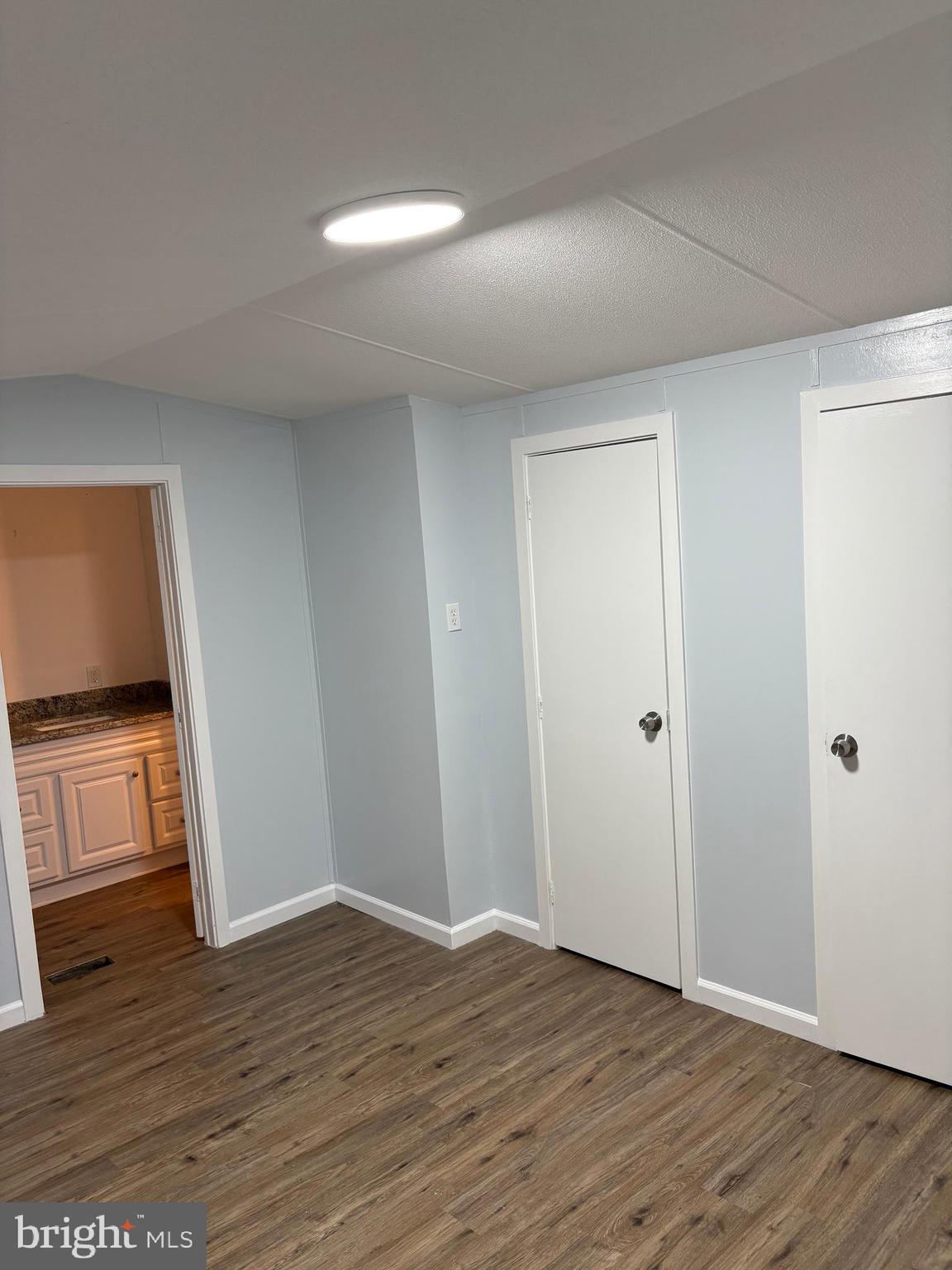 SWAN HARBOR DELL - Residential