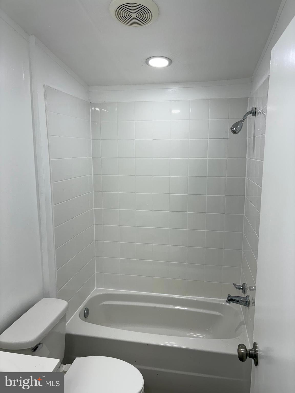 SWAN HARBOR DELL - Residential