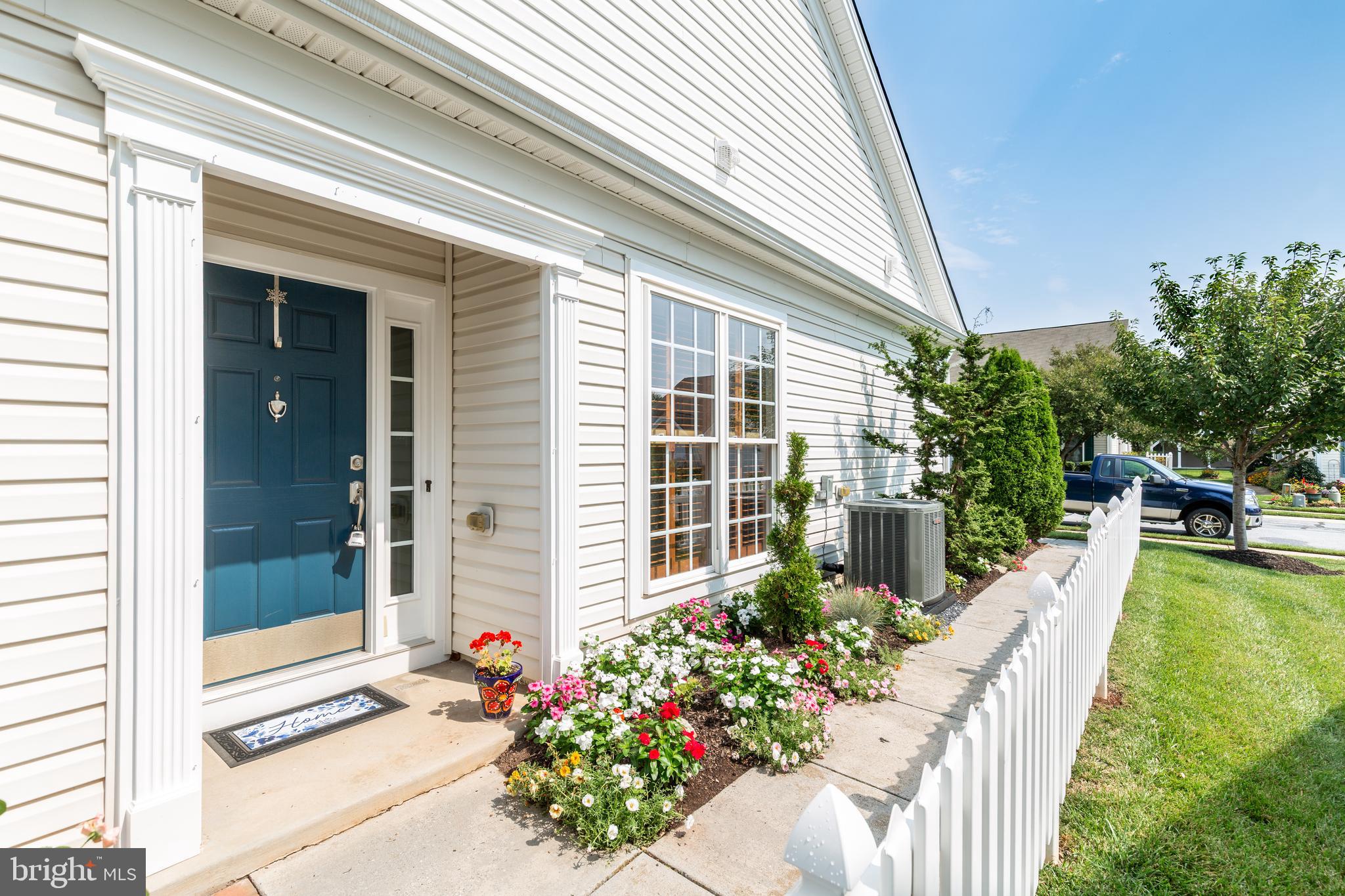 323 BUTTERFLY DRIVE 83