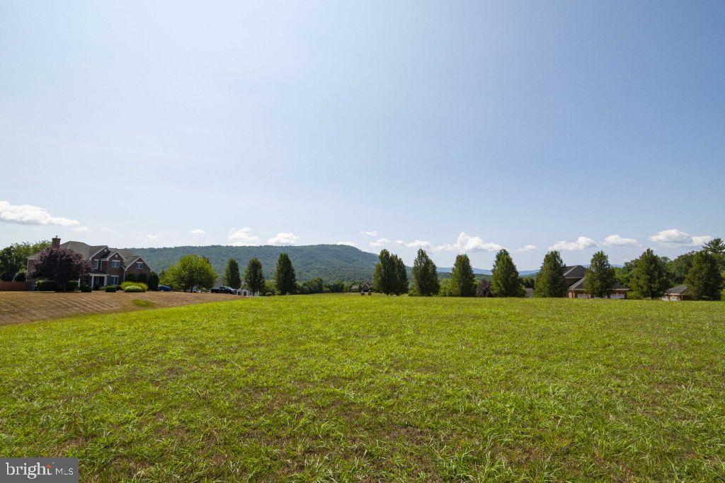 HIGHLAND PARK - Land