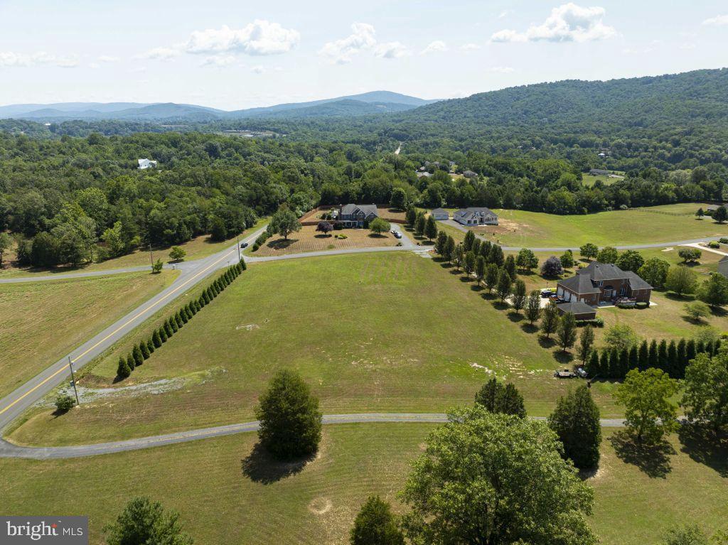 HIGHLAND PARK - Land