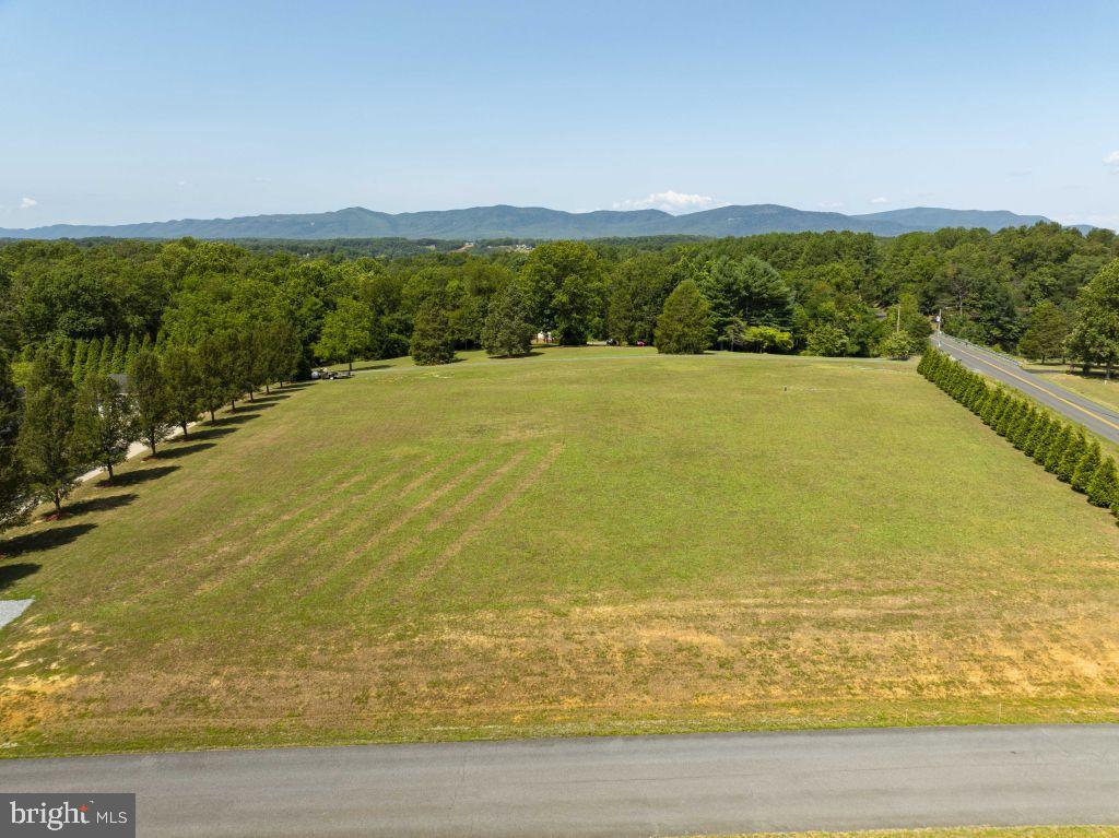 HIGHLAND PARK - Land