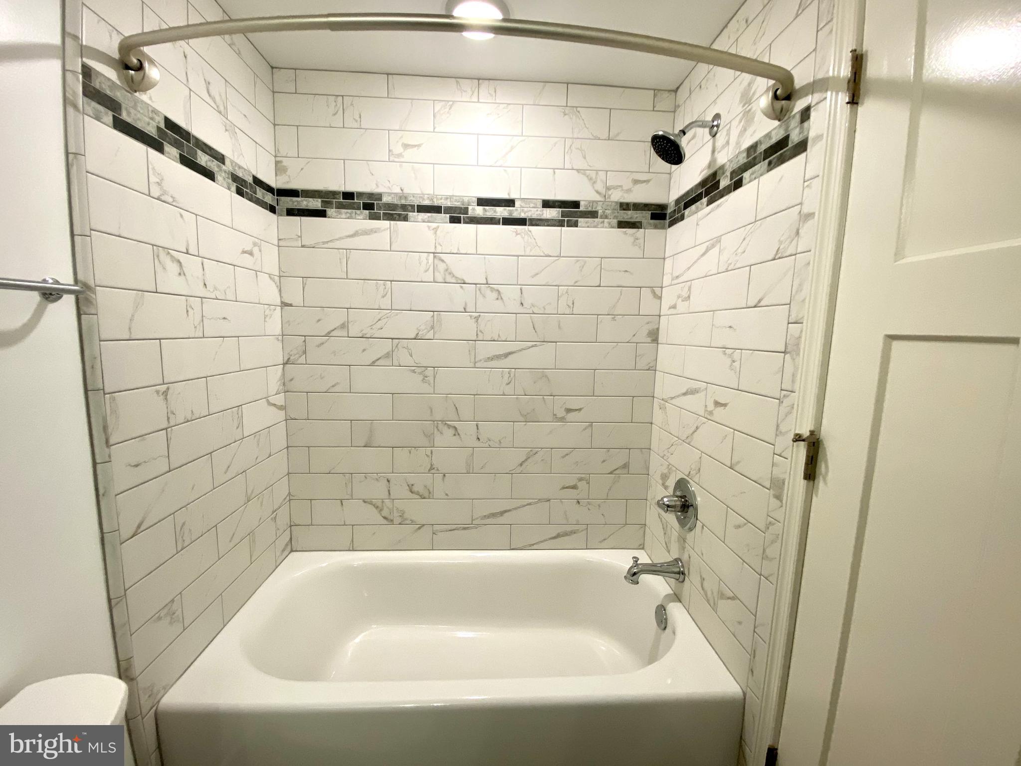 ROXBOROUGH - Residential Lease