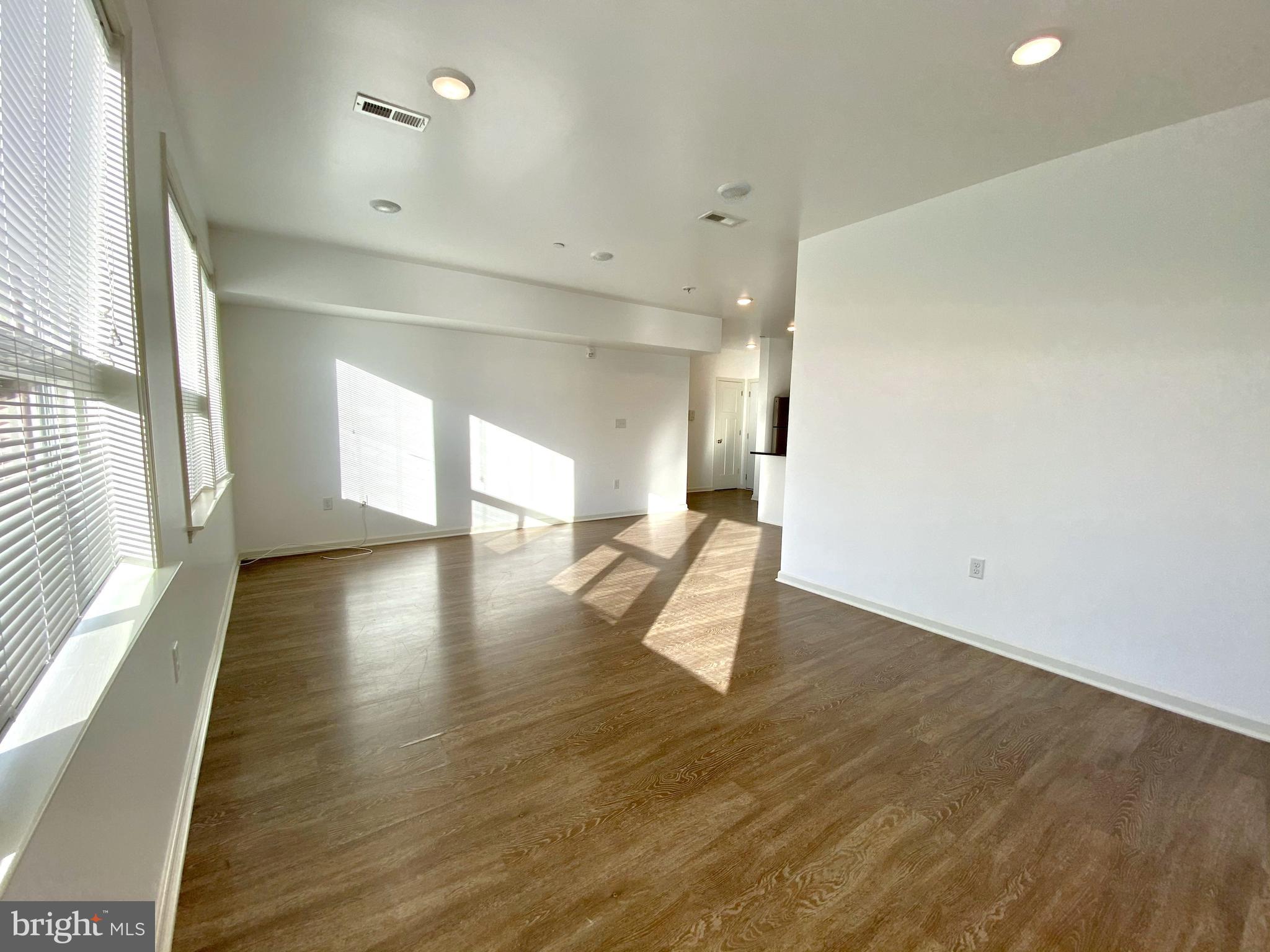 ROXBOROUGH - Residential Lease