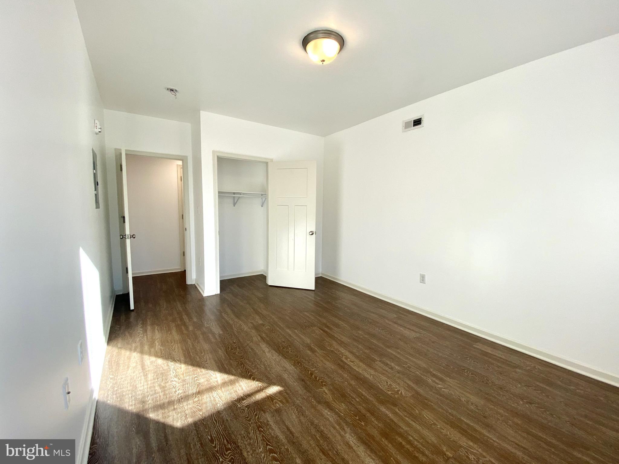 ROXBOROUGH - Residential Lease