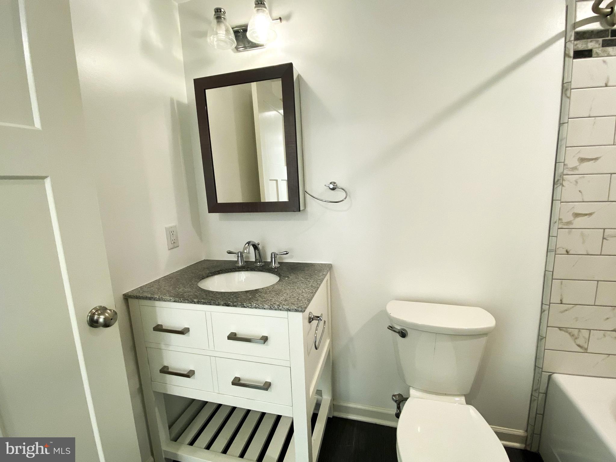 ROXBOROUGH - Residential Lease