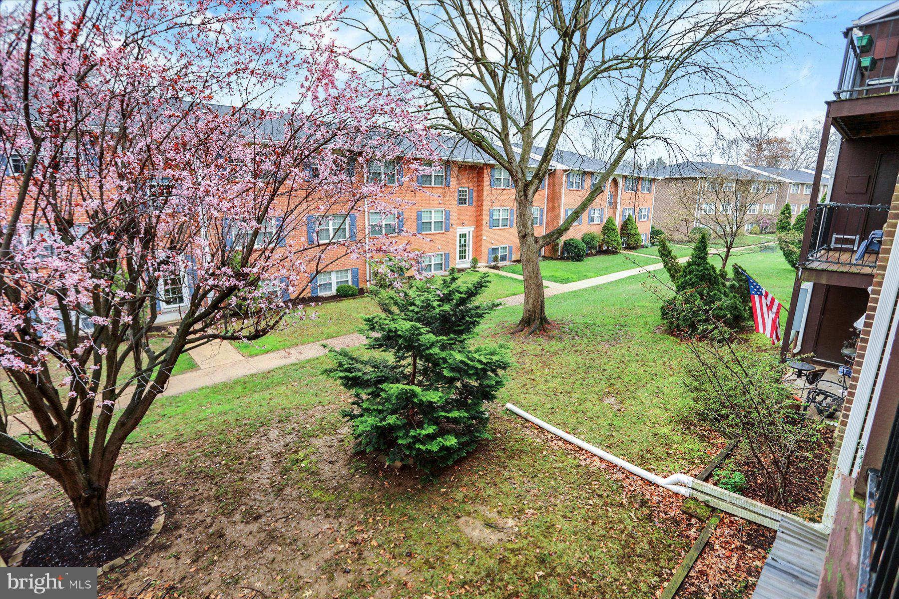 HICKORY HILLS CONDOMINIUMS - Residential