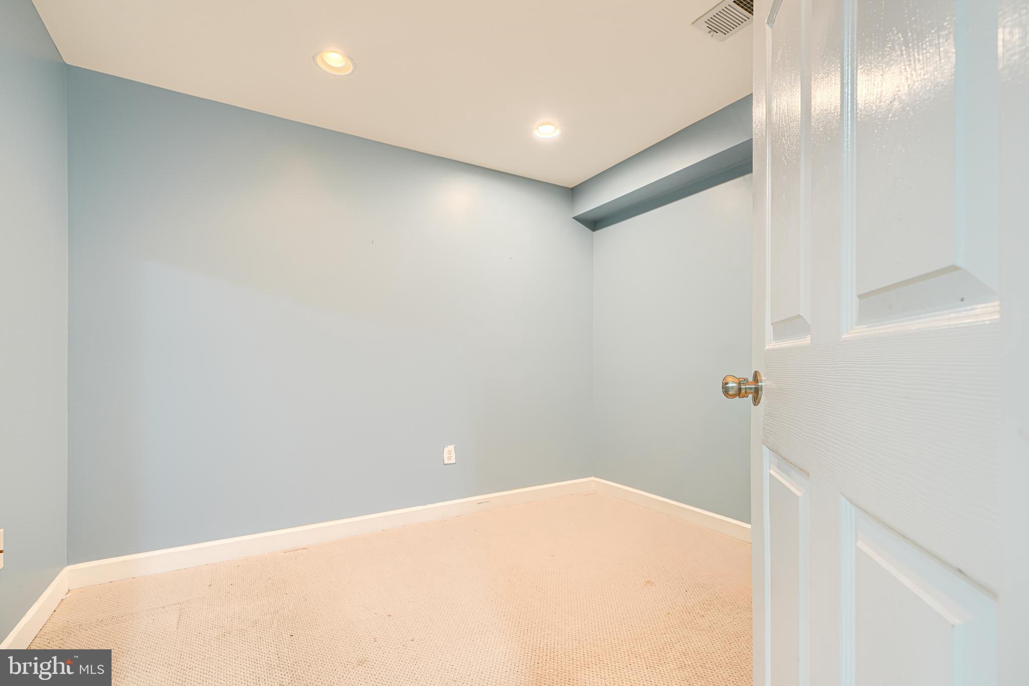 URBANA - Residential