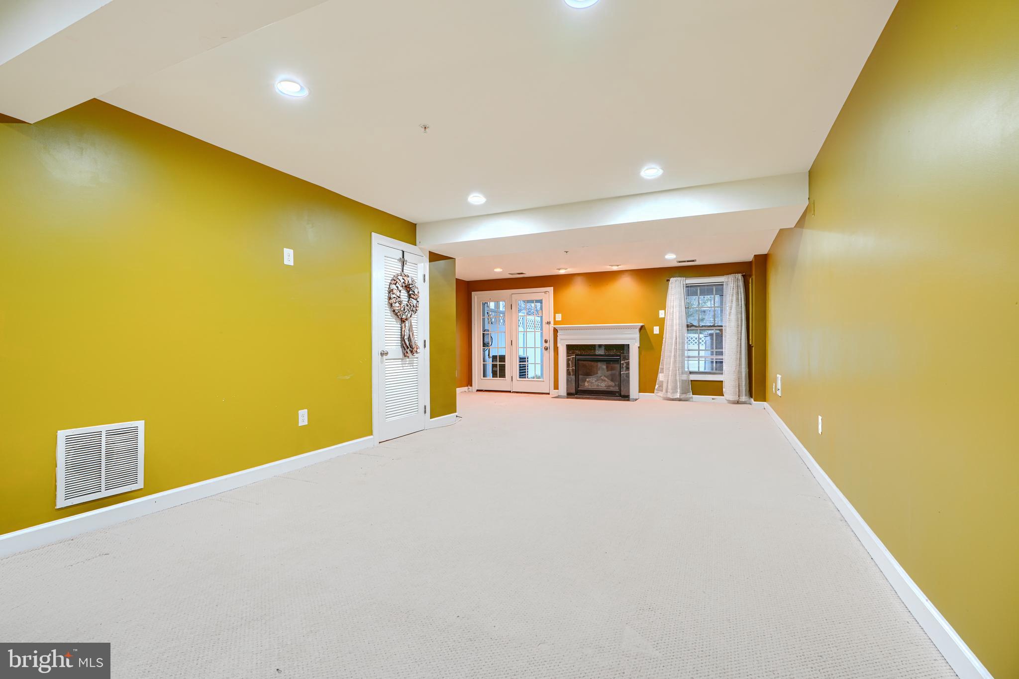 URBANA - Residential