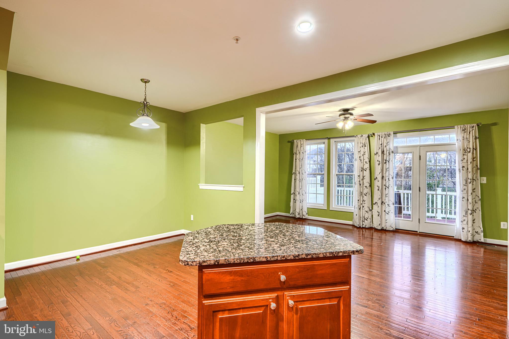 URBANA - Residential