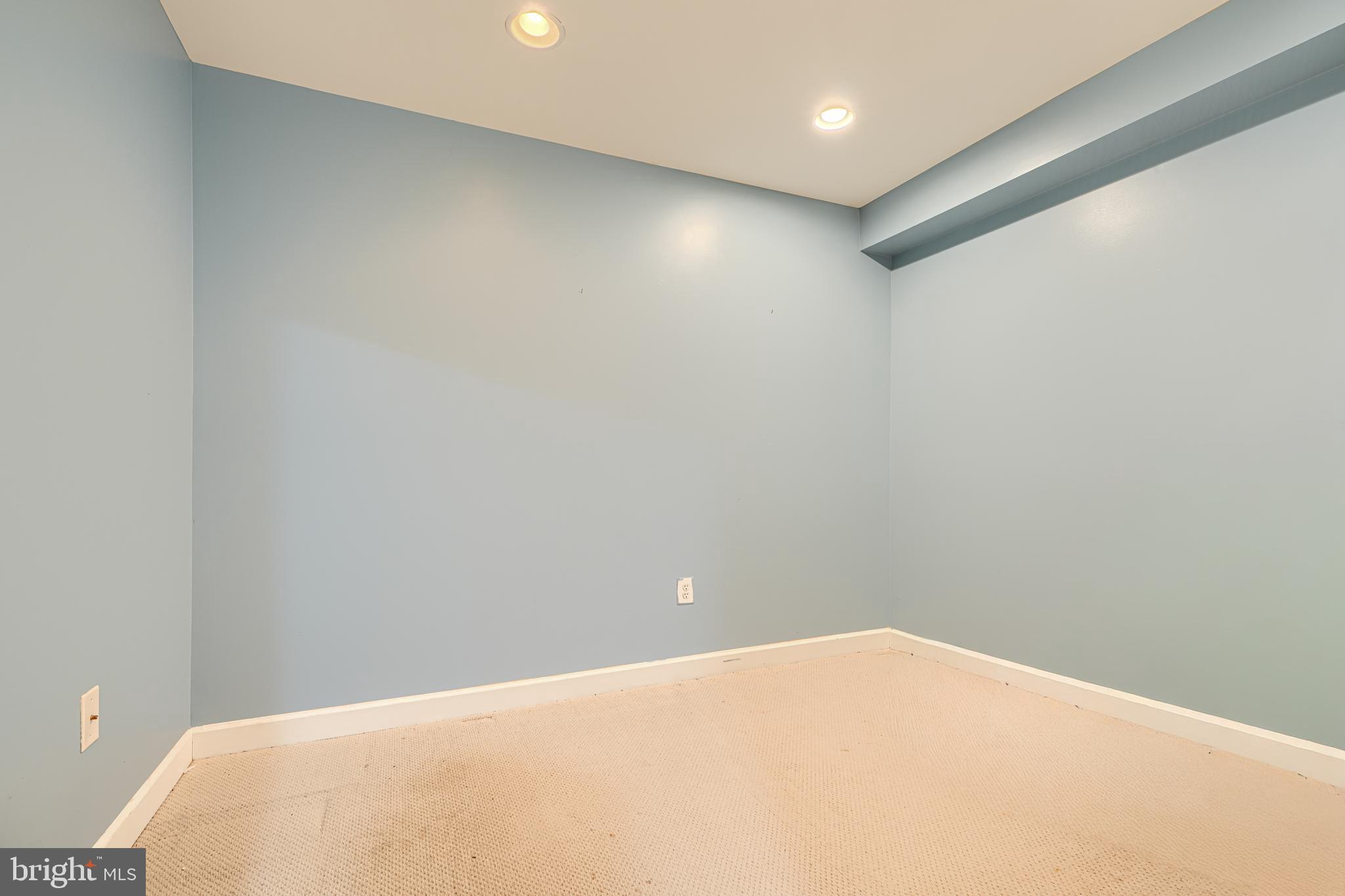 URBANA - Residential