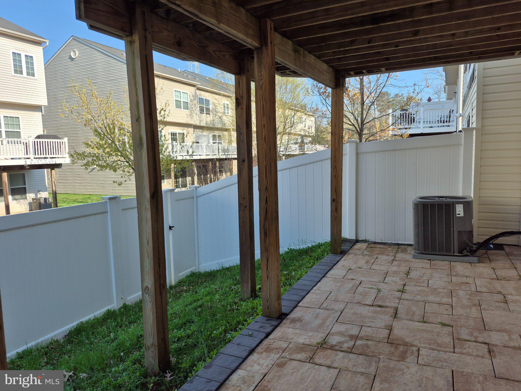 STONEHOUSE RUN - Residential