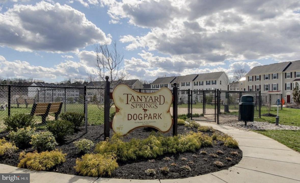 STONEHOUSE RUN - Residential