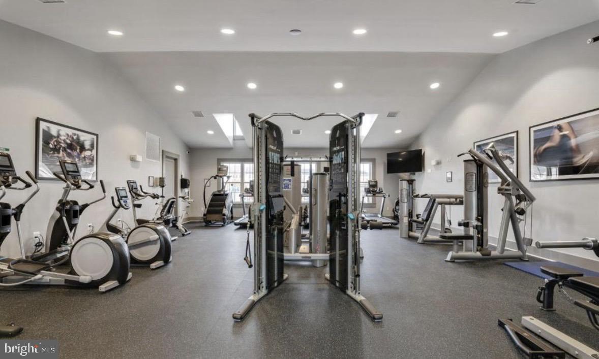 STONEHOUSE RUN - Residential