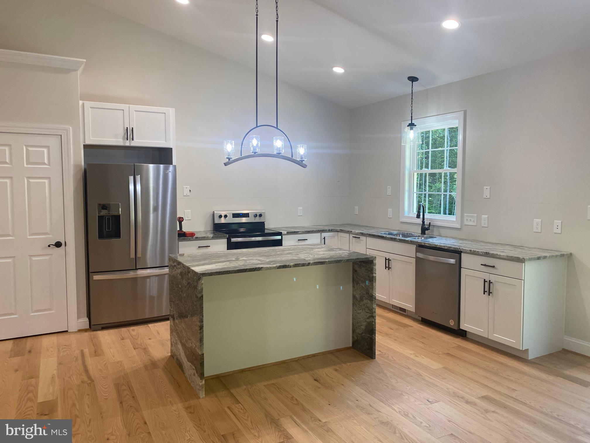 MERRIMAC SOUTH - Residential