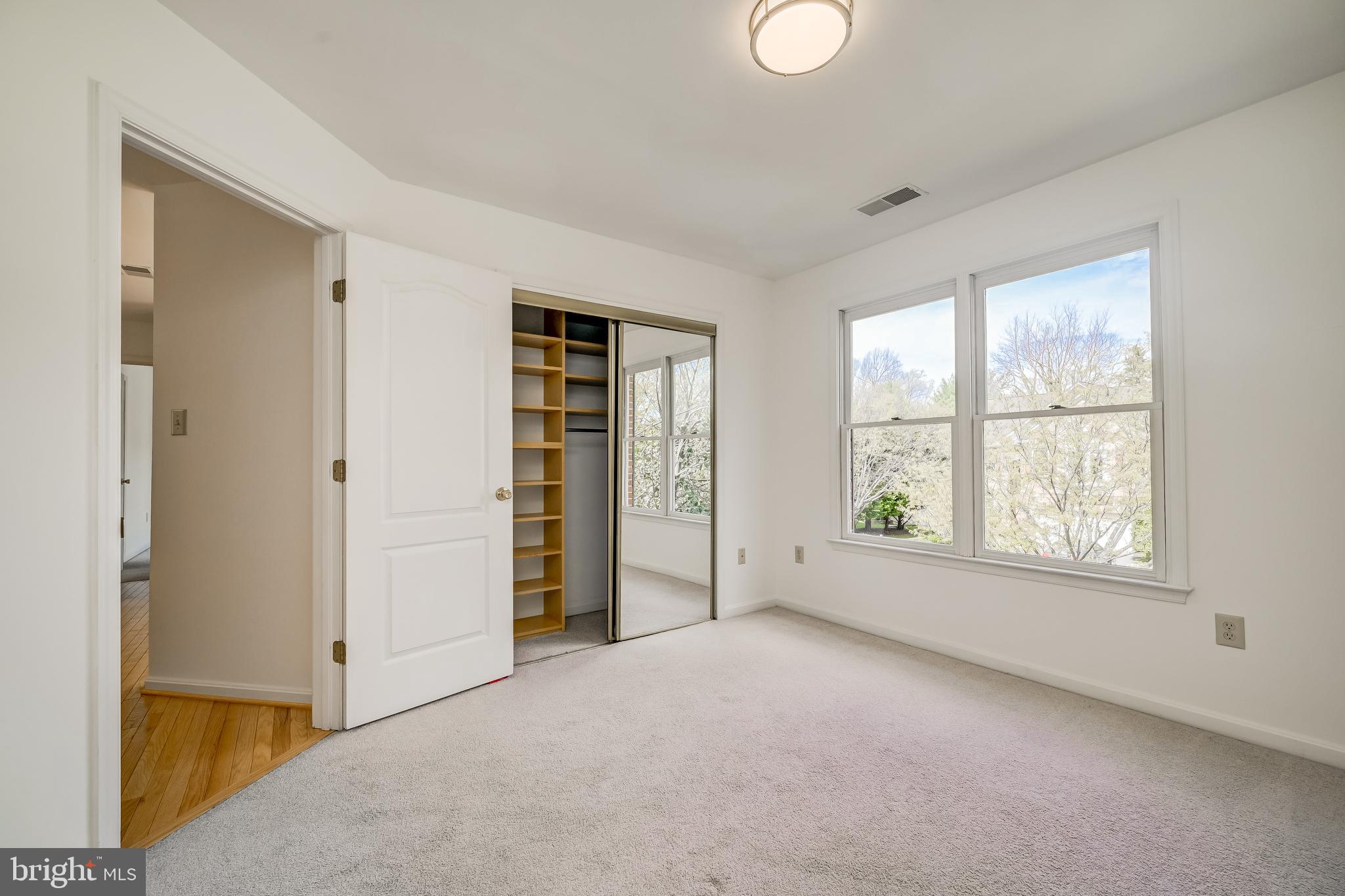 ALTA VISTA - Residential