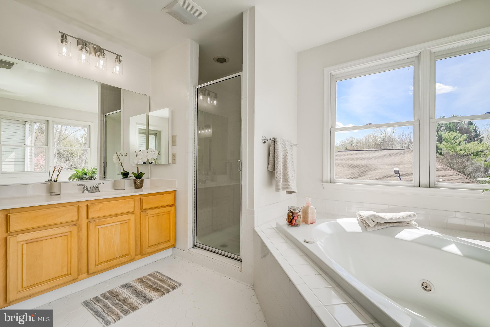 ALTA VISTA - Residential