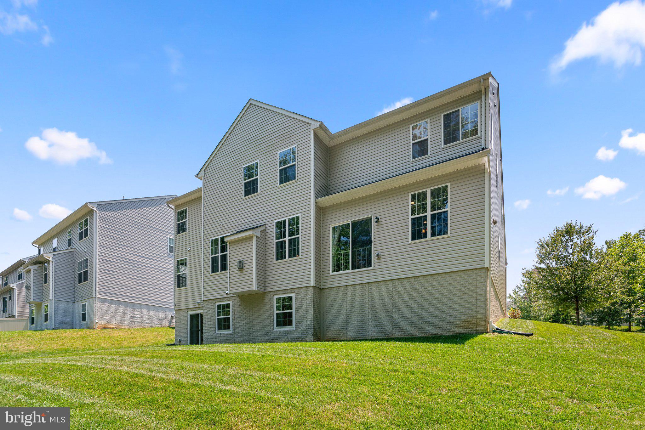 KINDLER OVERLOOK - Residential