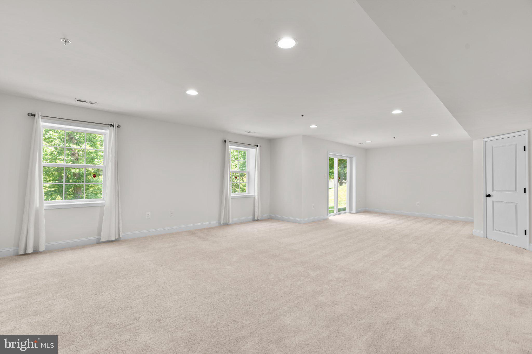 KINDLER OVERLOOK - Residential