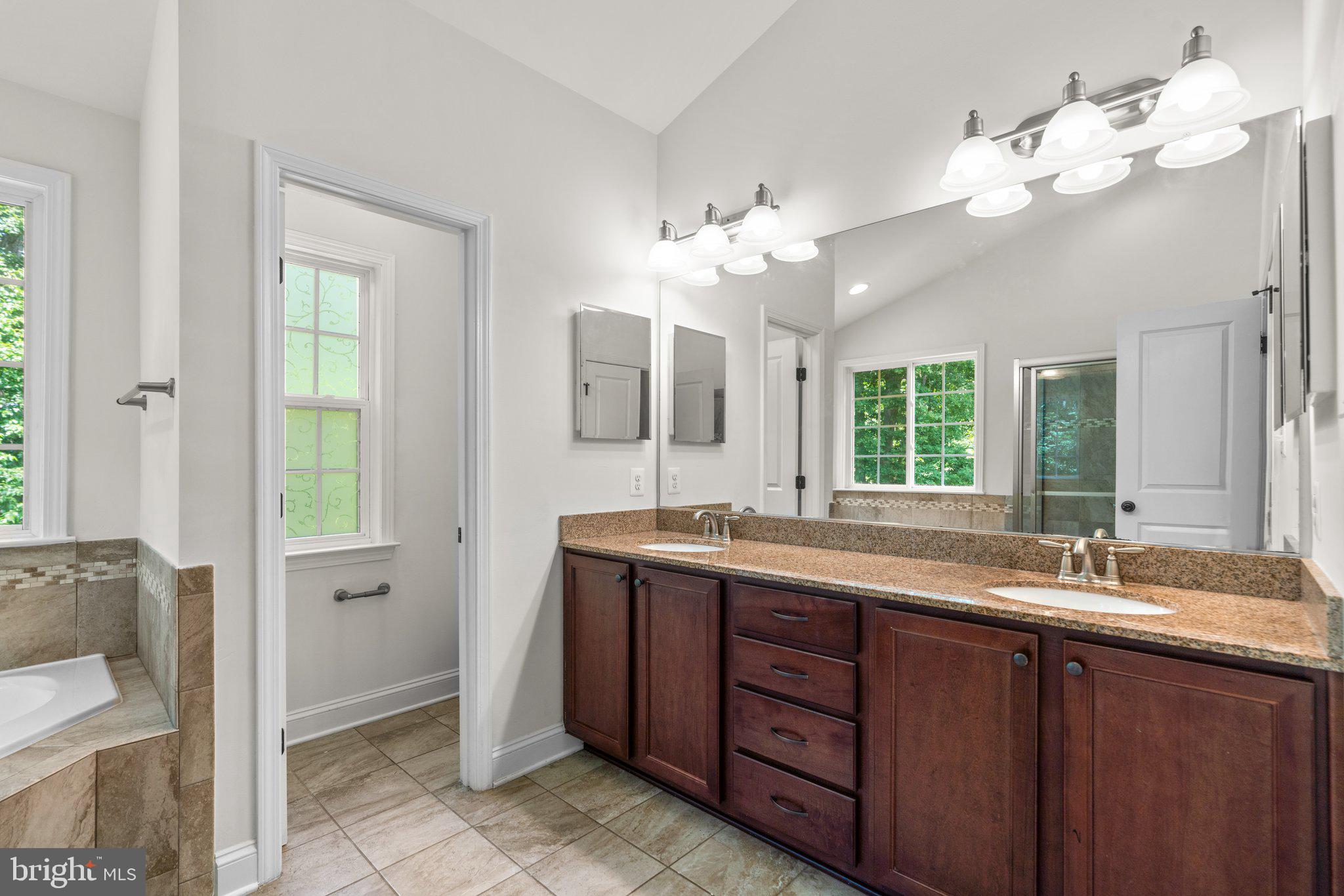 KINDLER OVERLOOK - Residential