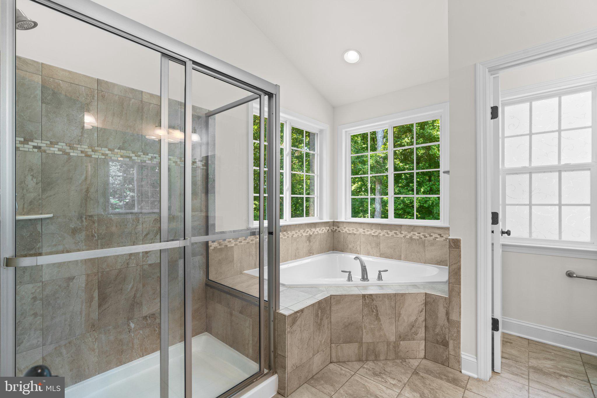 KINDLER OVERLOOK - Residential