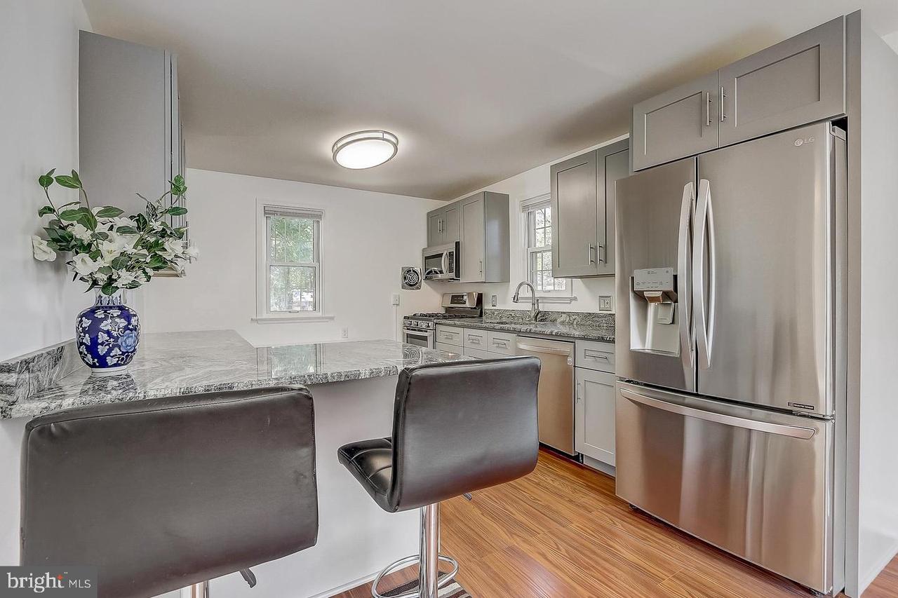 VILLA CRESTA - Residential Lease