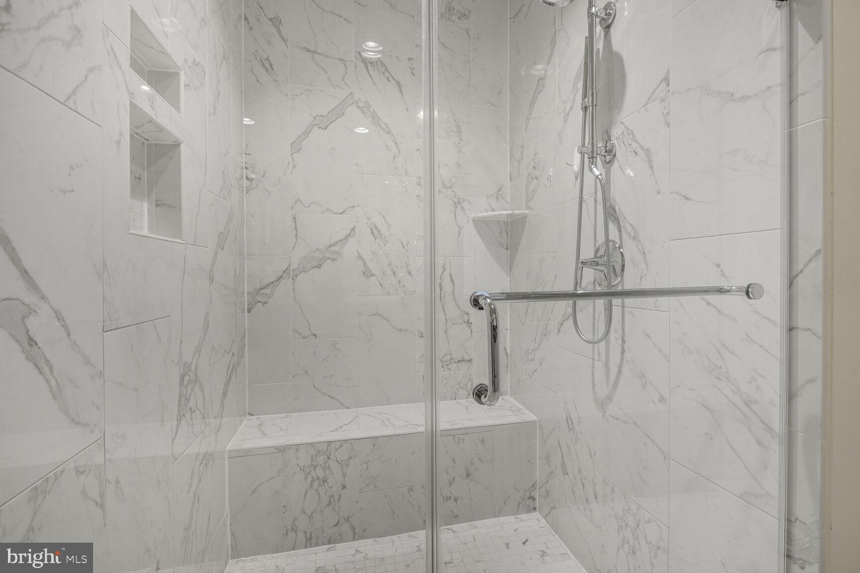 MONTGOMERY ROW - Residential