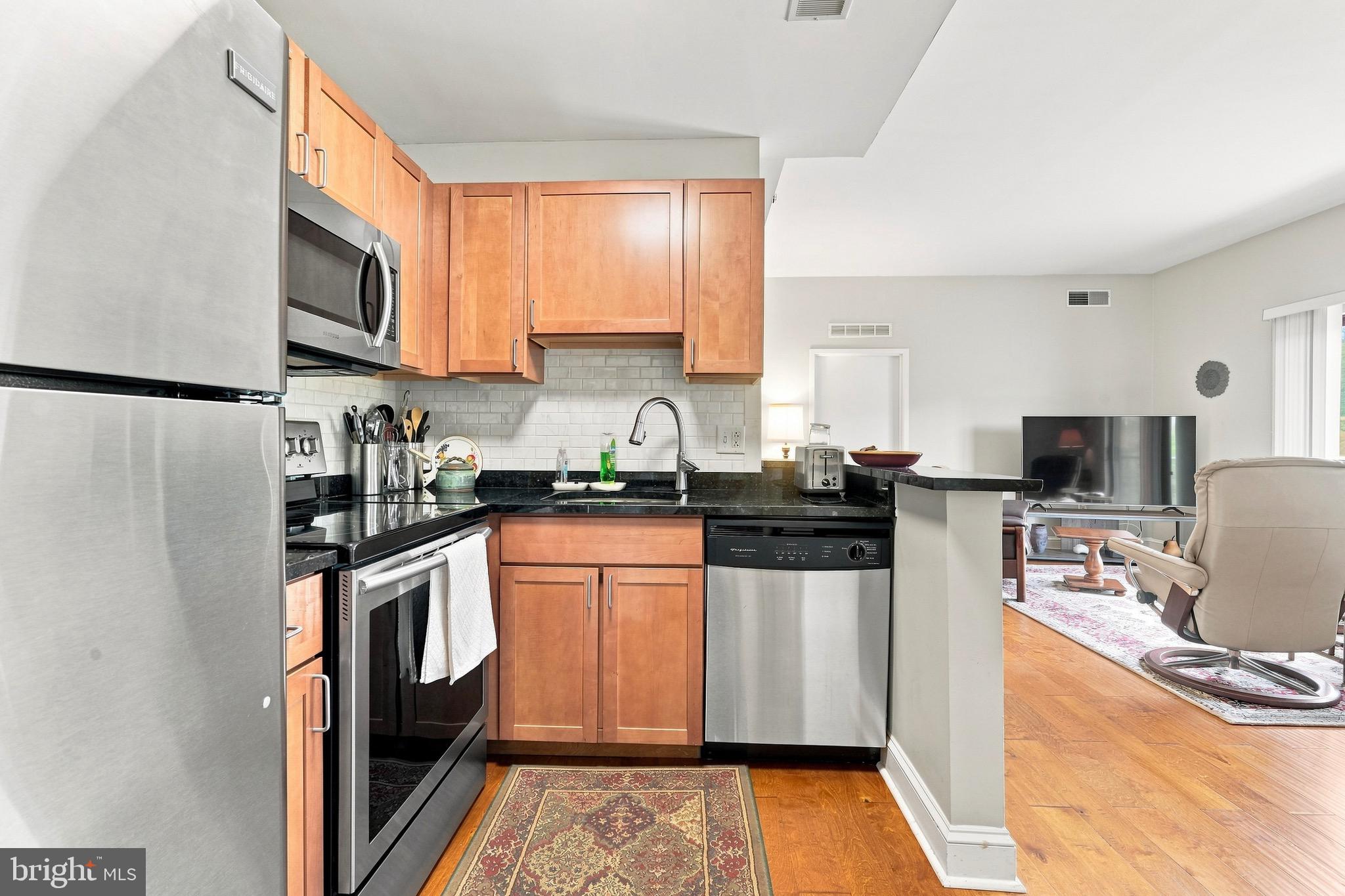 3750 MAIN STREET 78 302