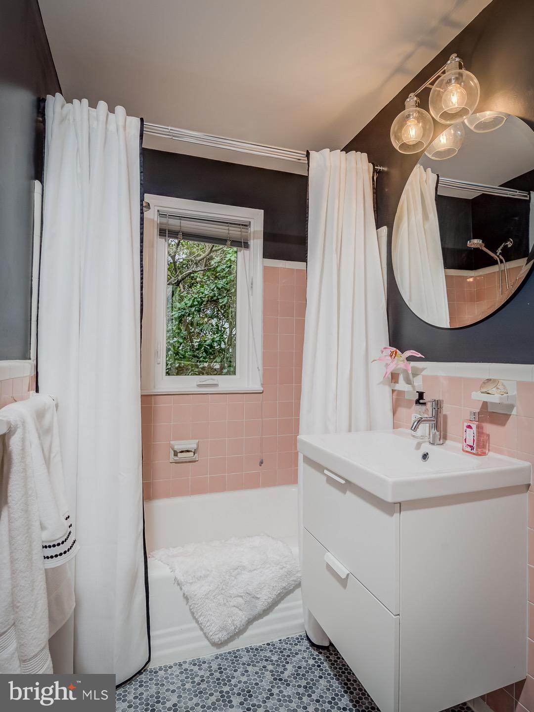 WOODBURN - Residential