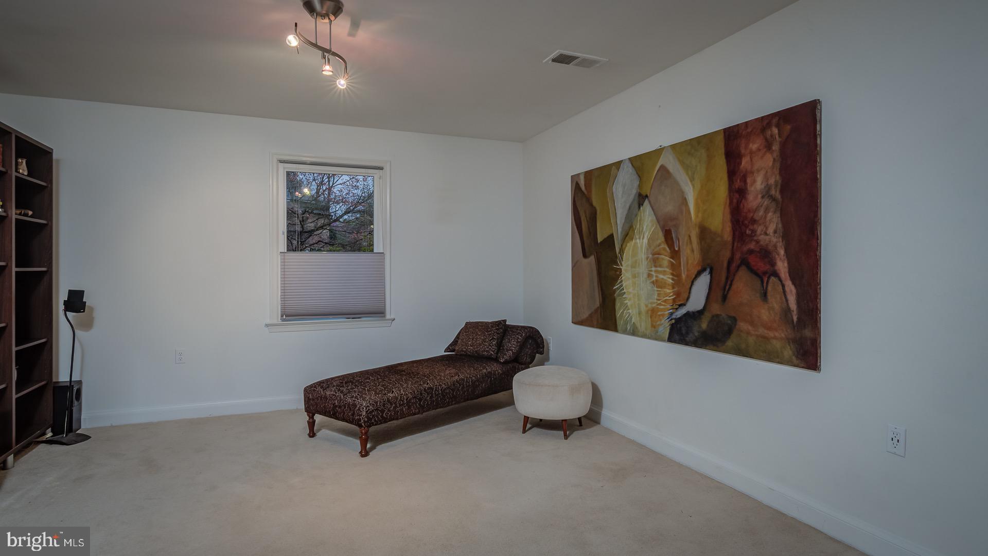 WOODBURN - Residential