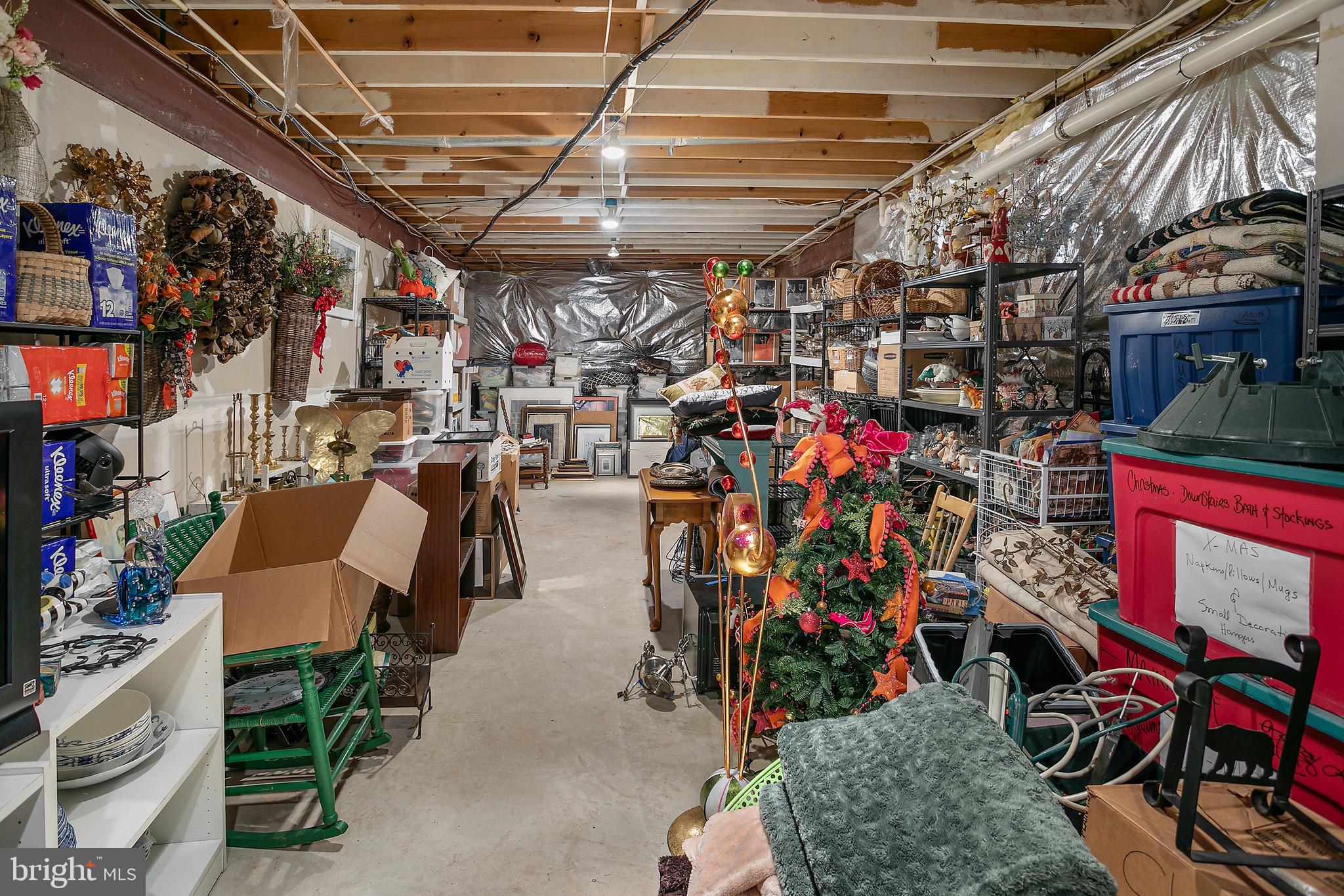 MERRY GO ROUND FARM - Residential