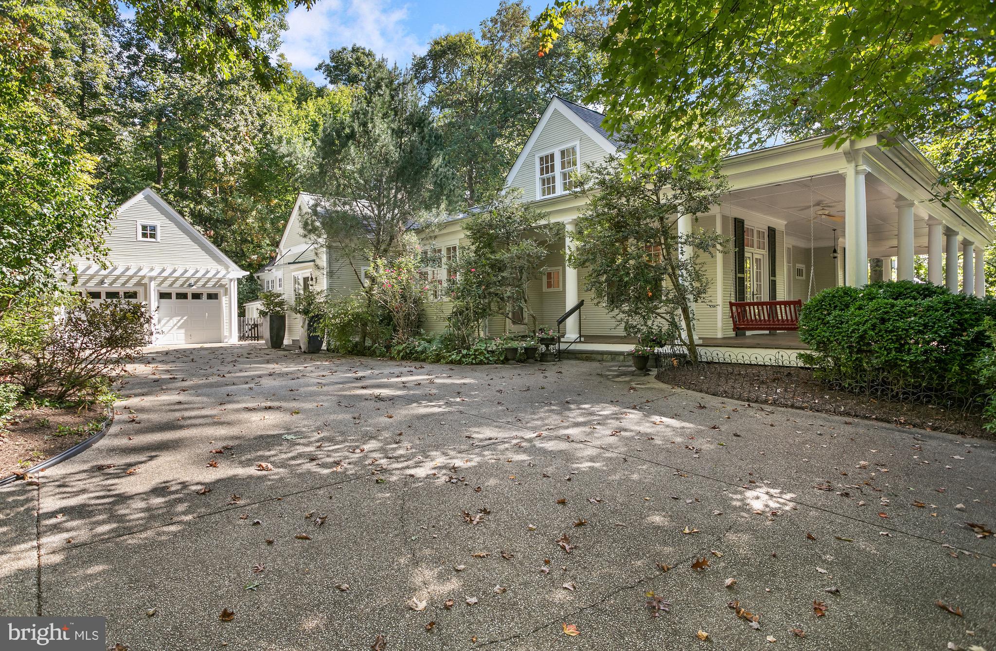 MERRY GO ROUND FARM - Residential