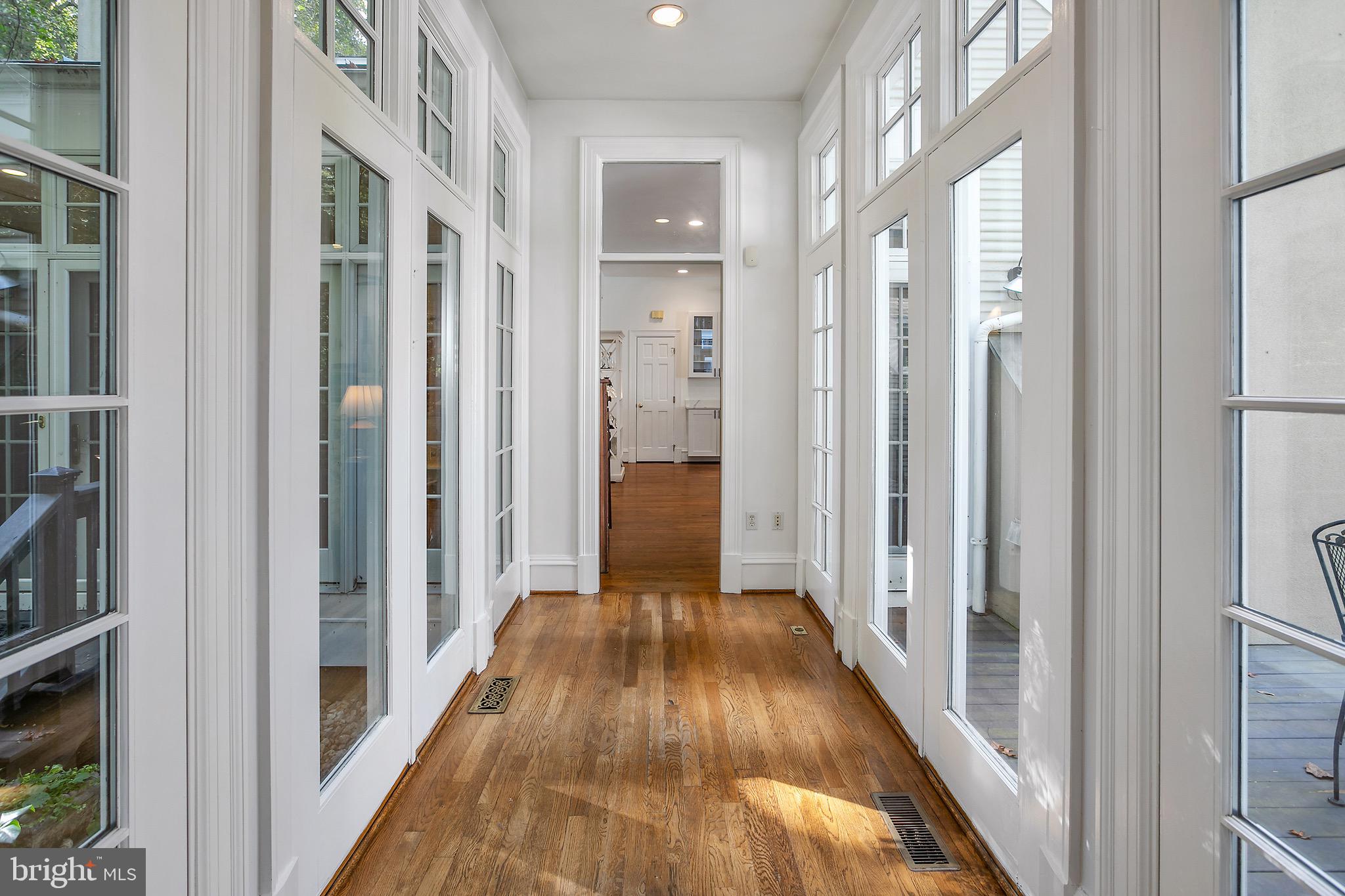 MERRY GO ROUND FARM - Residential