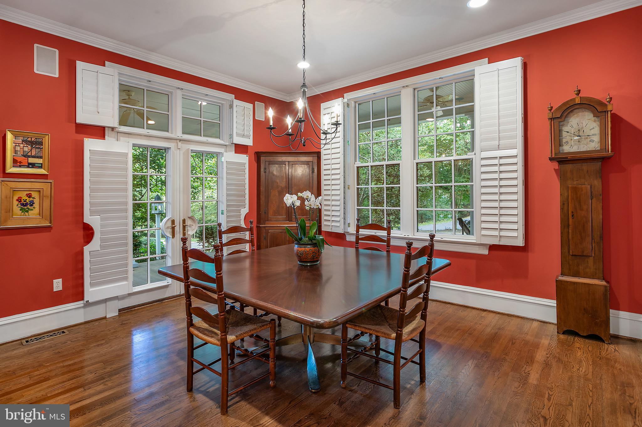 MERRY GO ROUND FARM - Residential