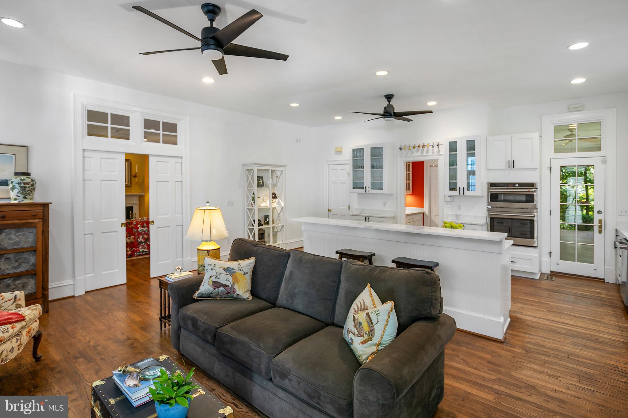 MERRY GO ROUND FARM - Residential