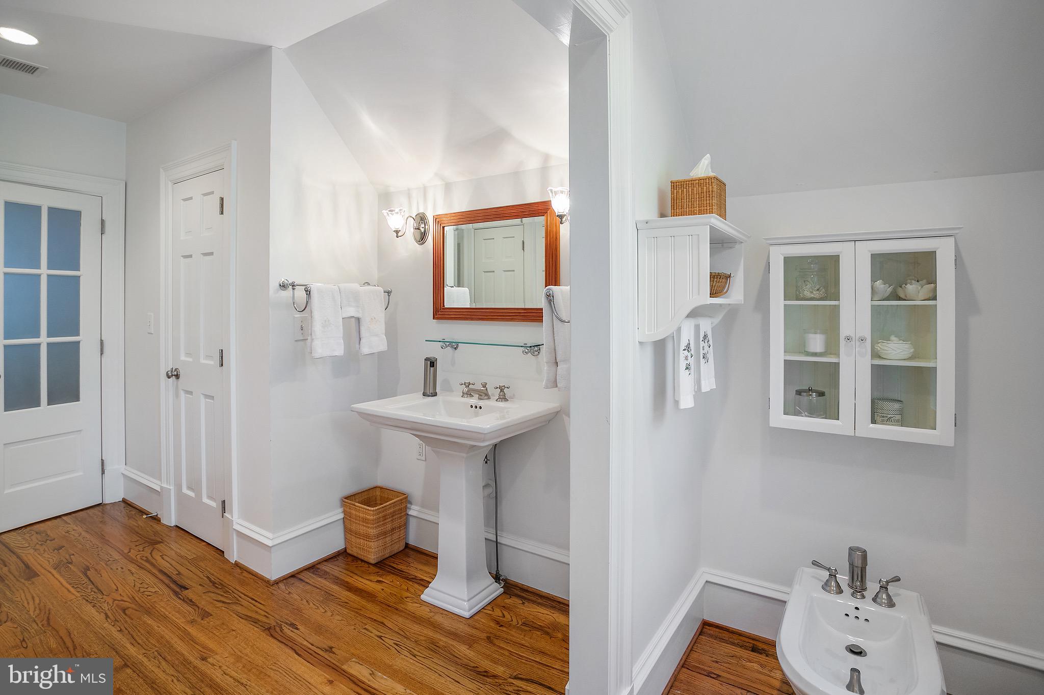 MERRY GO ROUND FARM - Residential