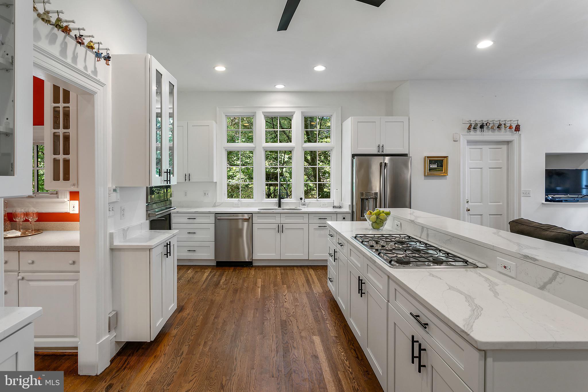 MERRY GO ROUND FARM - Residential