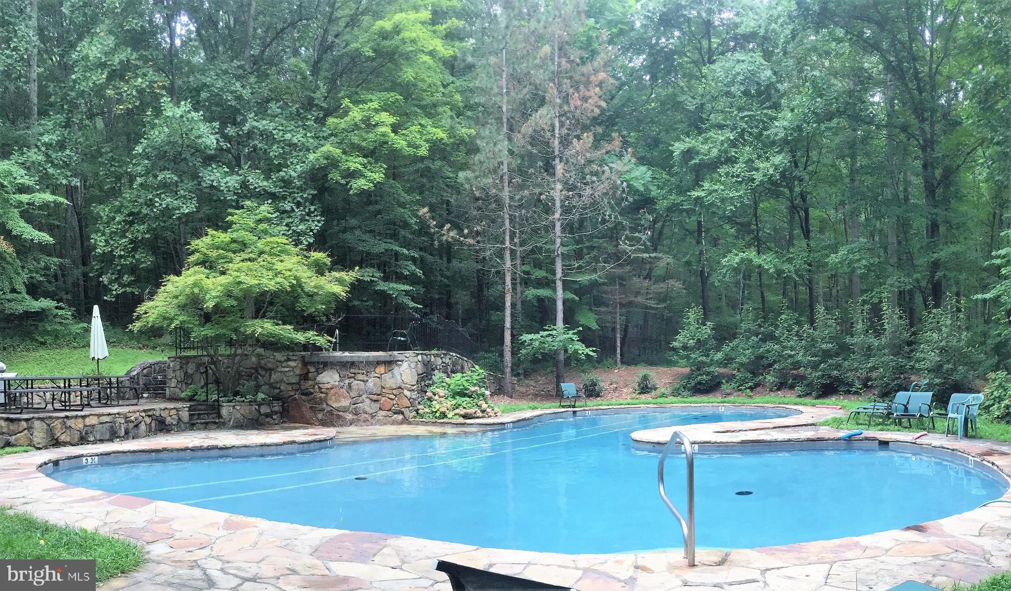 COOLFONT MOUNTAINSIDE - Residential