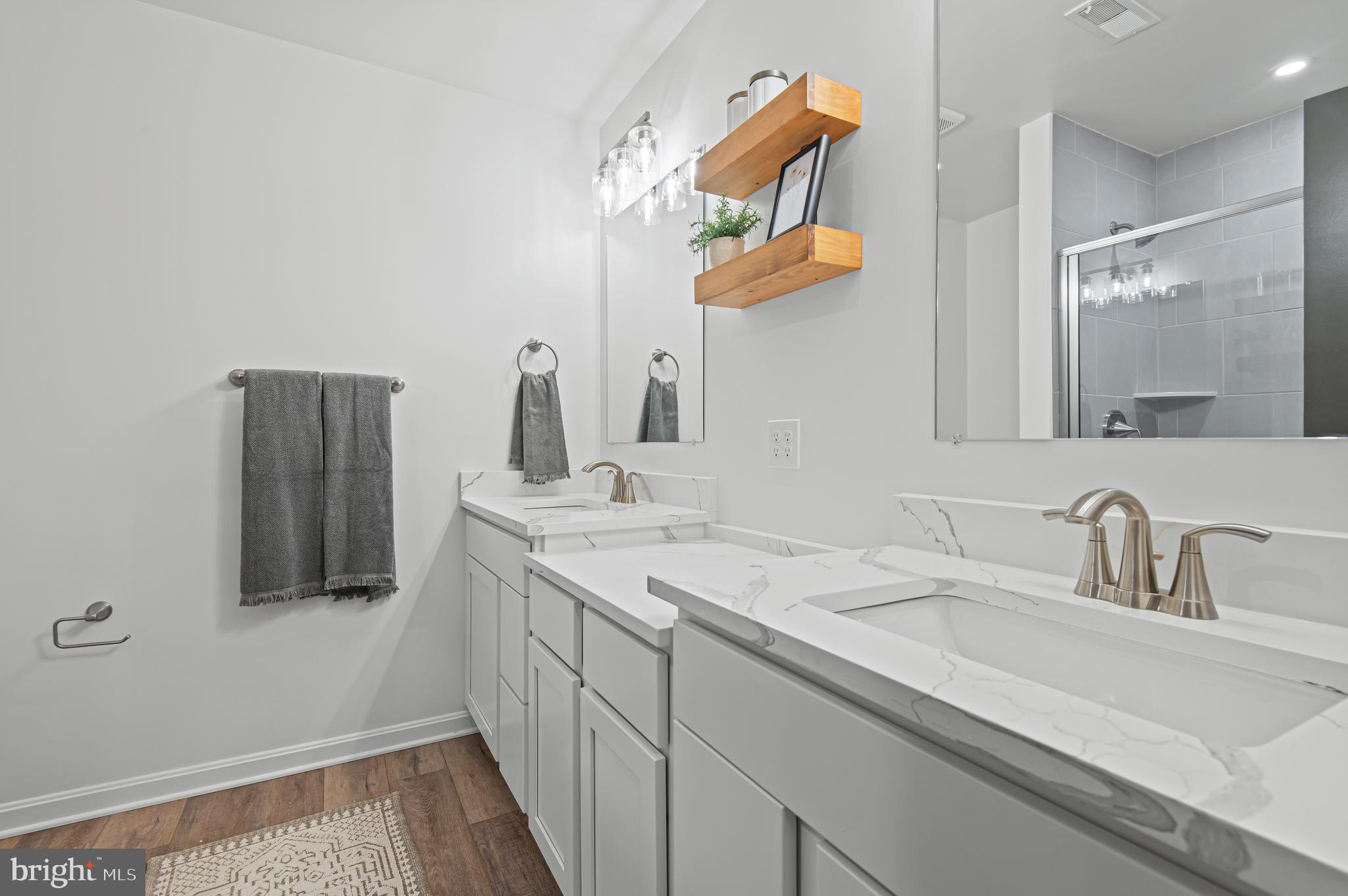 HOLLY OAKS - Residential