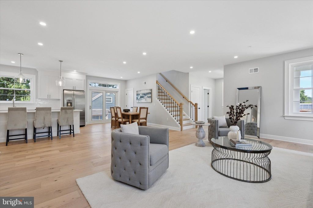 Photo of 3012 Lincoln Avenue, GLENSIDE, PA 19038 (MLS # PAMC2146442)