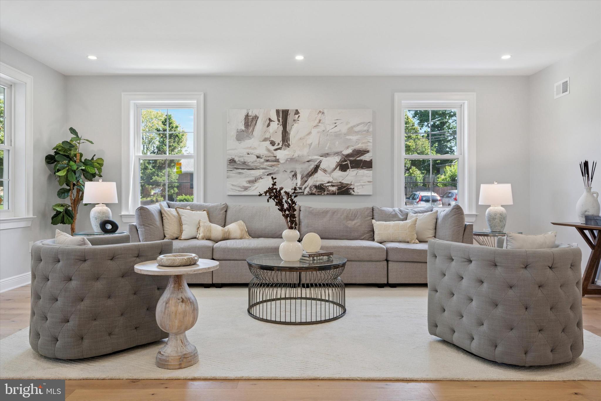 GLENSIDE - Residential