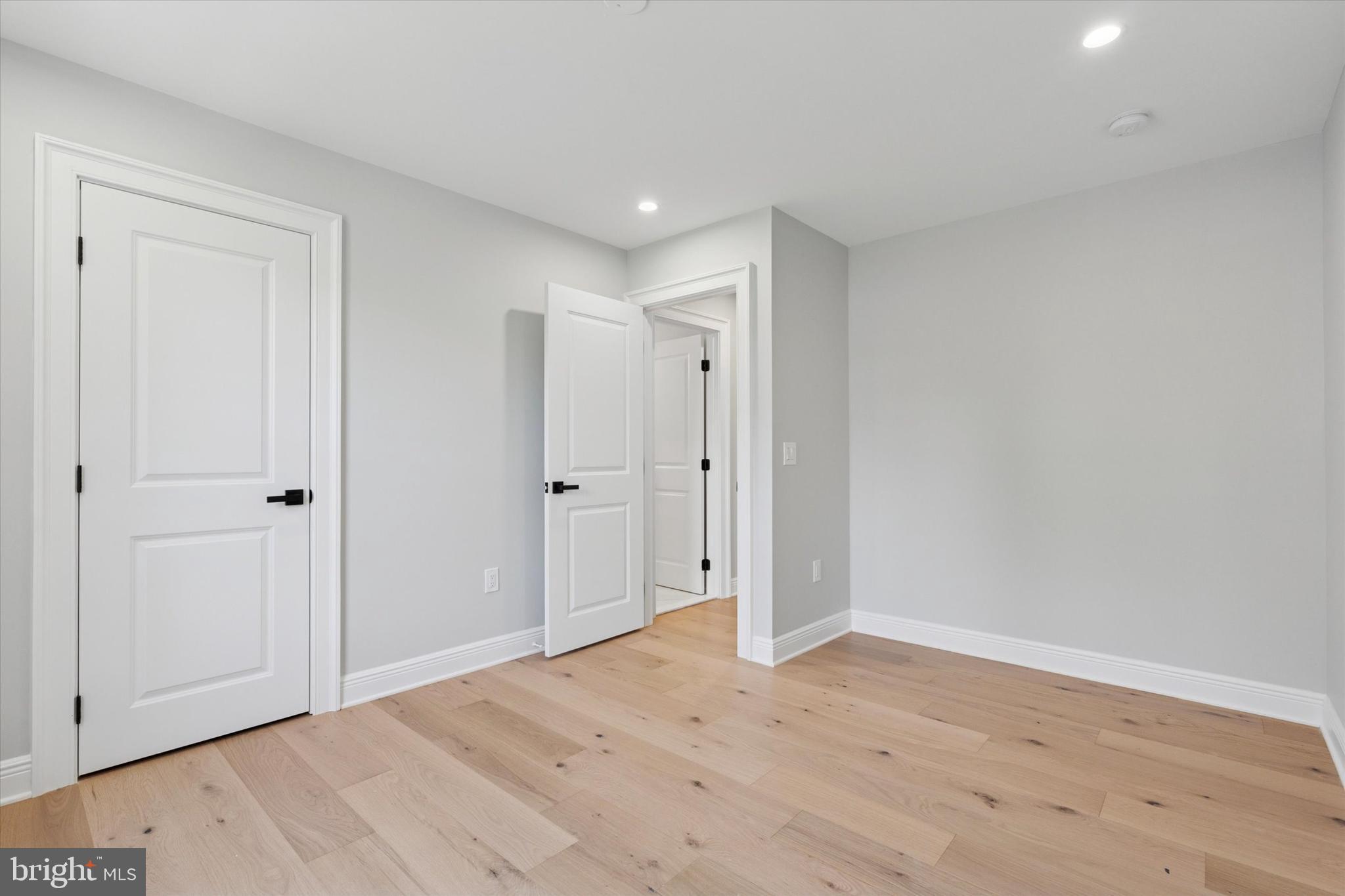 GLENSIDE - Residential