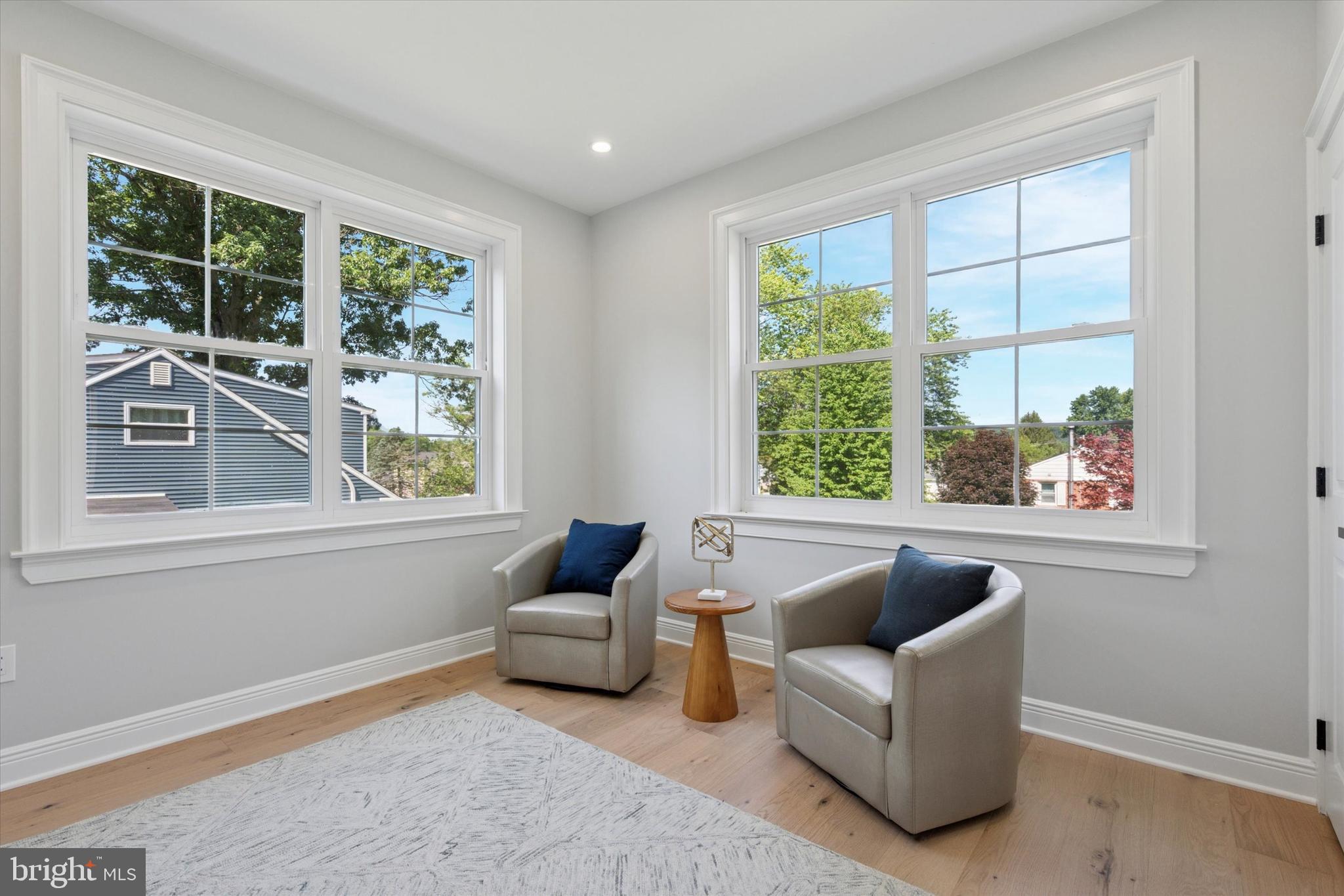 GLENSIDE - Residential