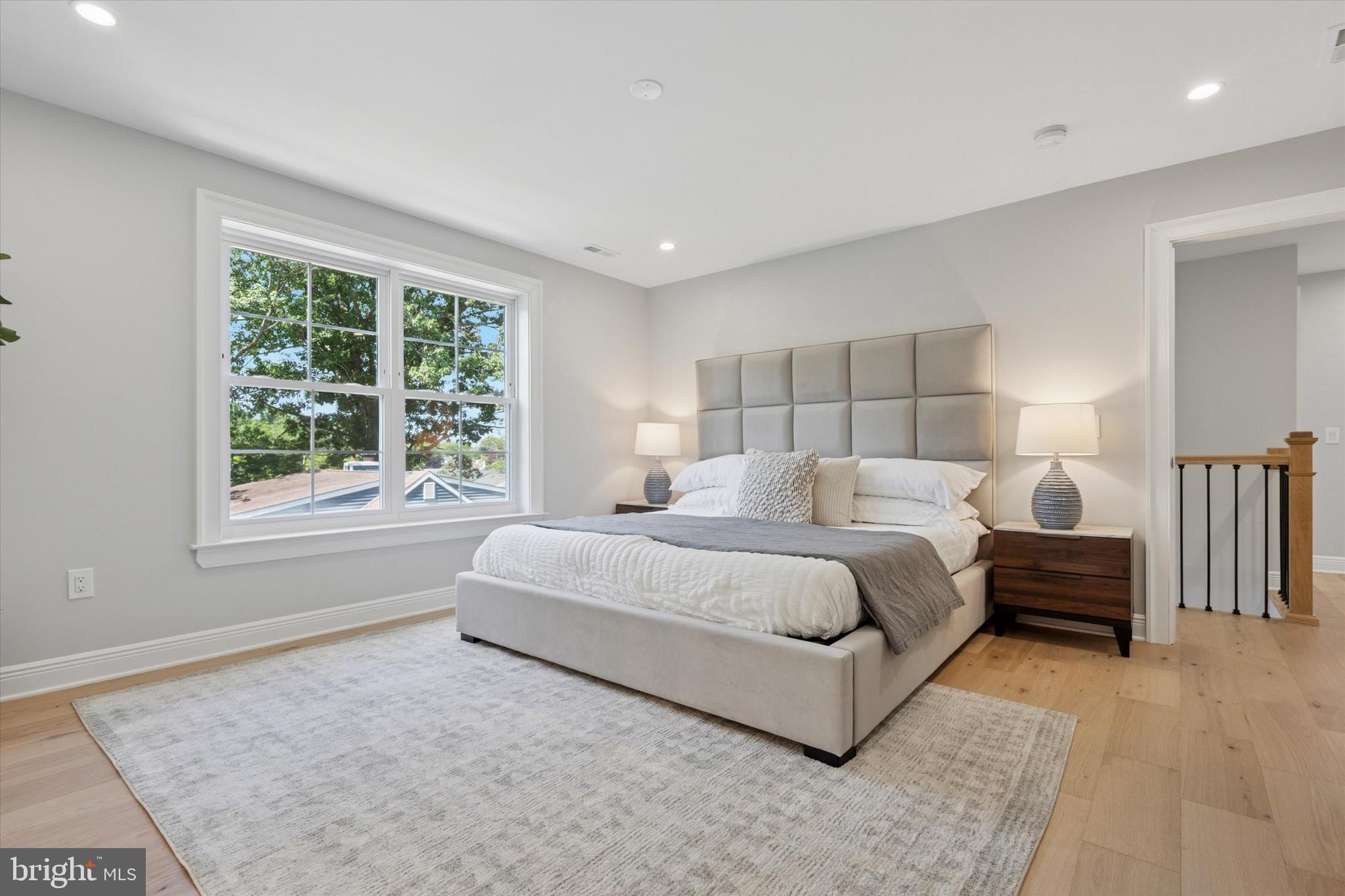 GLENSIDE - Residential