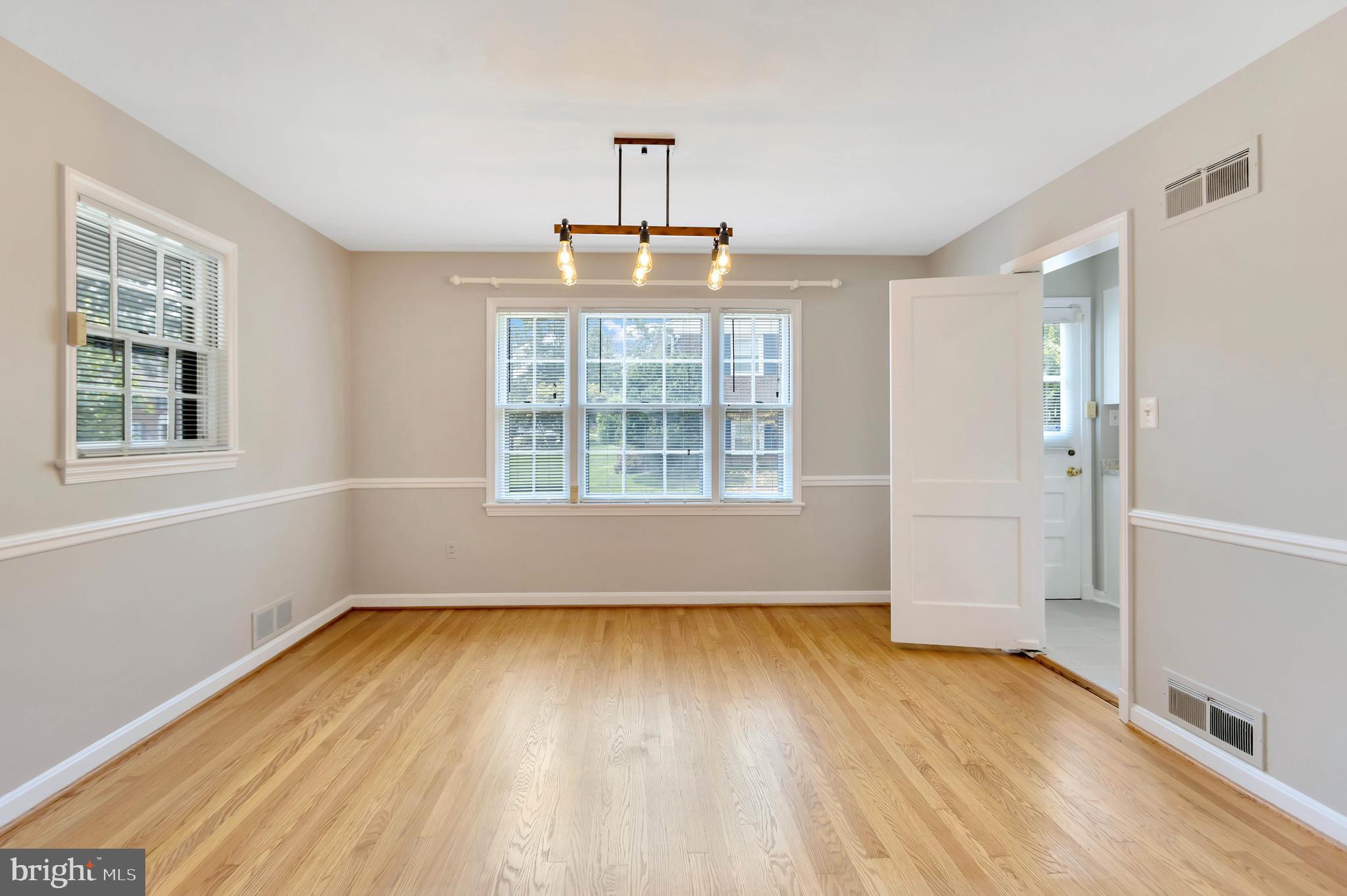 MADISON MANOR - Residential Lease