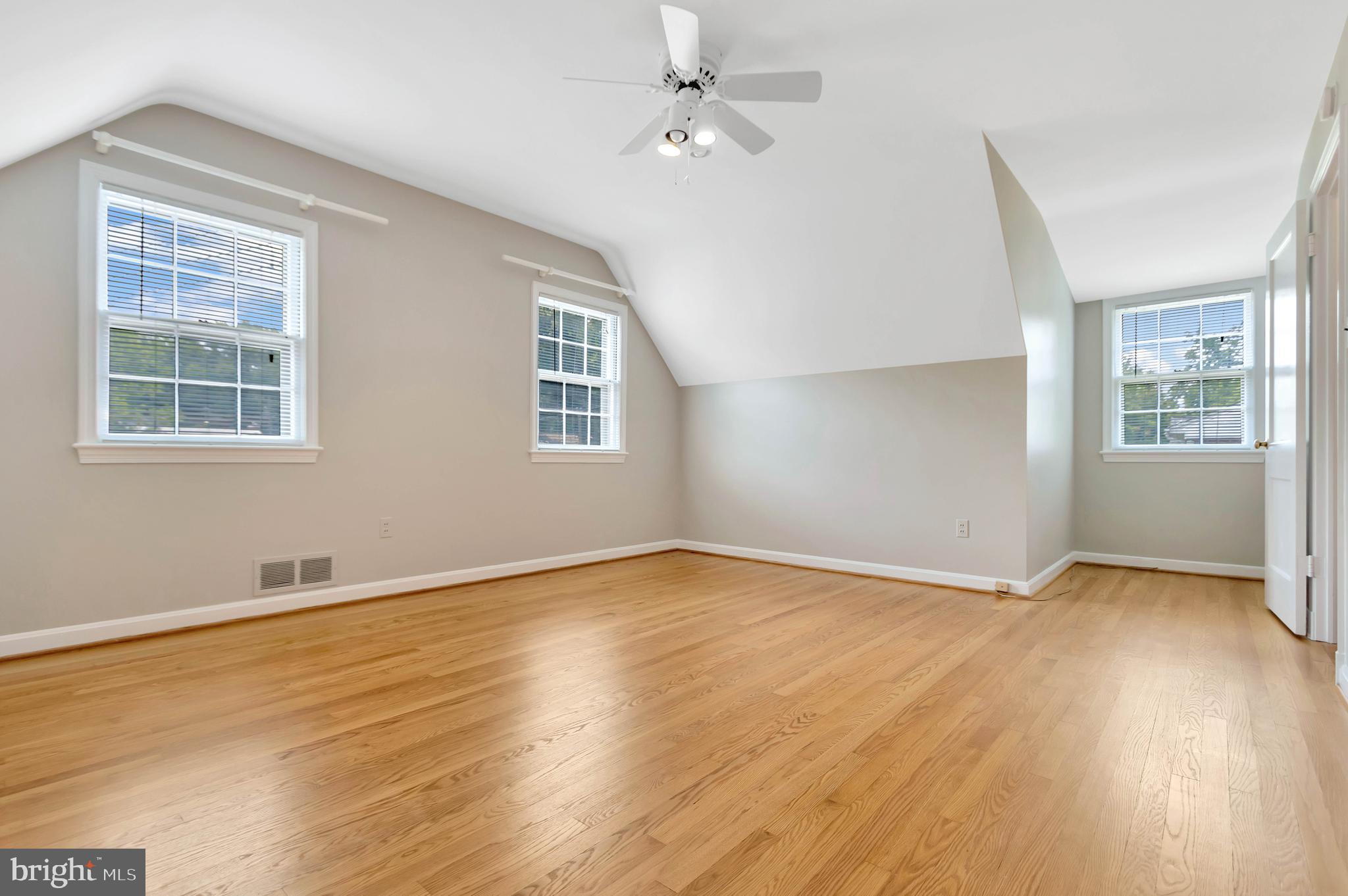 MADISON MANOR - Residential Lease