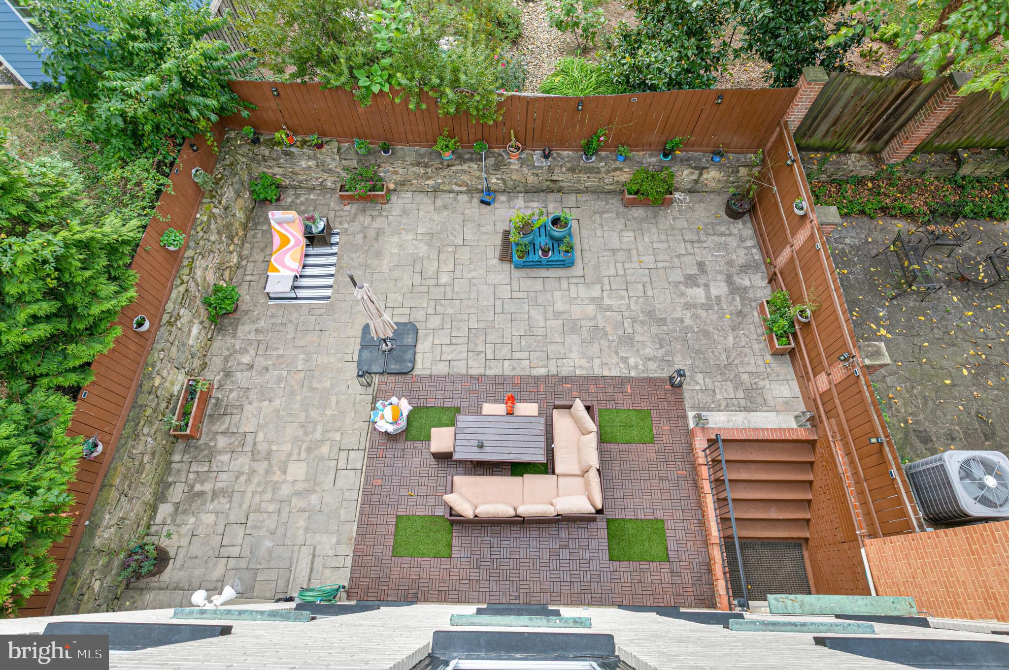 LYNNBROOK - Residential