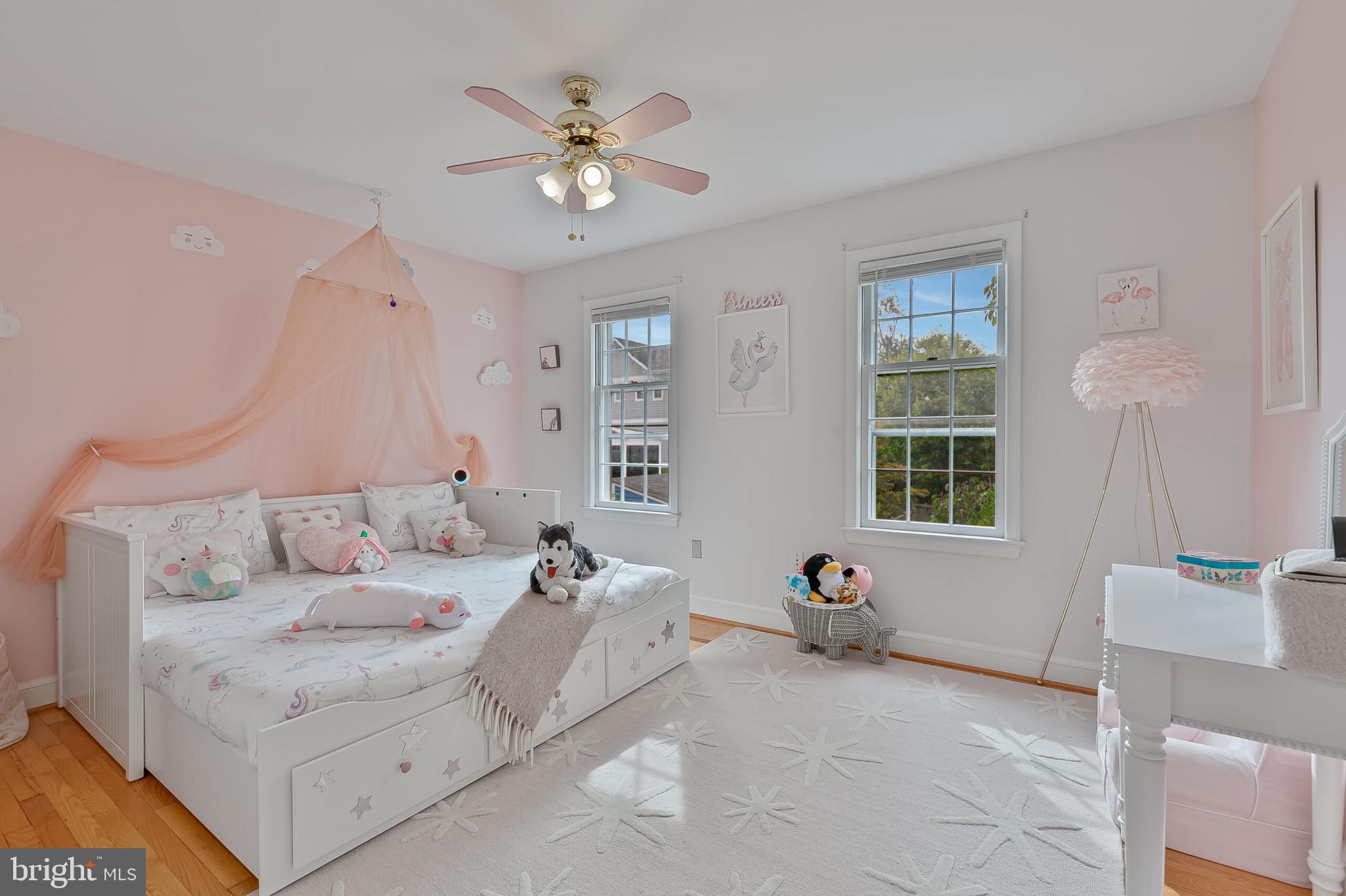 LYNNBROOK - Residential