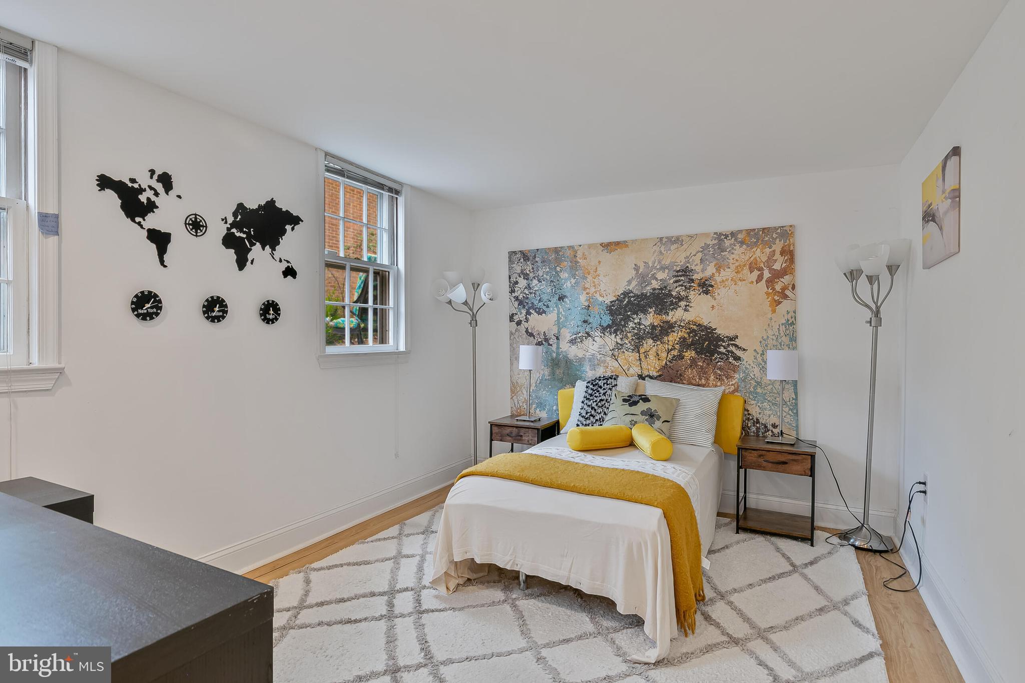 LYNNBROOK - Residential