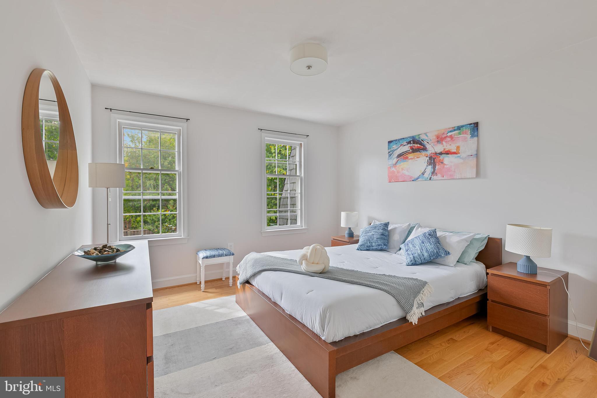 LYNNBROOK - Residential